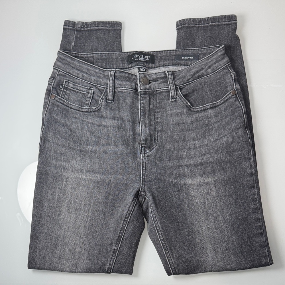 Judy Blue grey mid-rise skinny jeans size 7/28